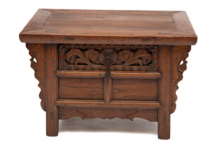 Single drawer carved kang - front