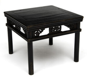 Large black lacquered stools - closeup