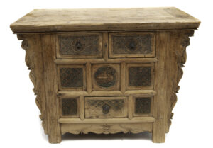 Three drawer coffer - front